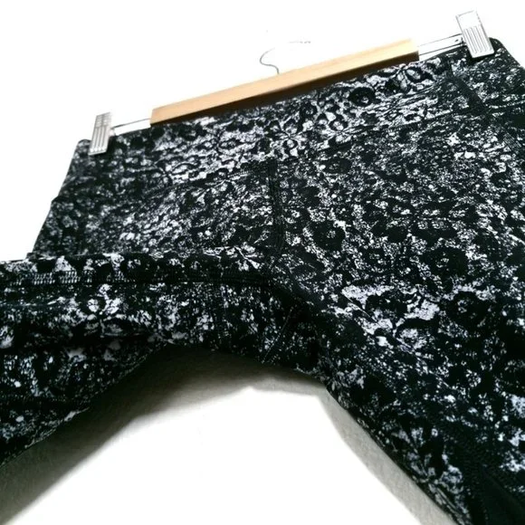 NEW | Lululemon Pace Rival Crop *22" Achromatize Ice Grey Black 6 - Picture 8 of 15